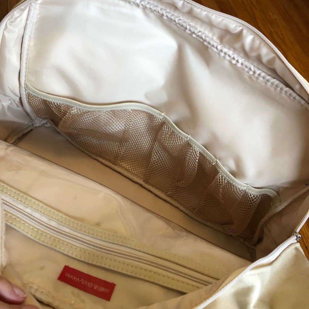 Four Piece Travel Bag - Picture 3 of 7